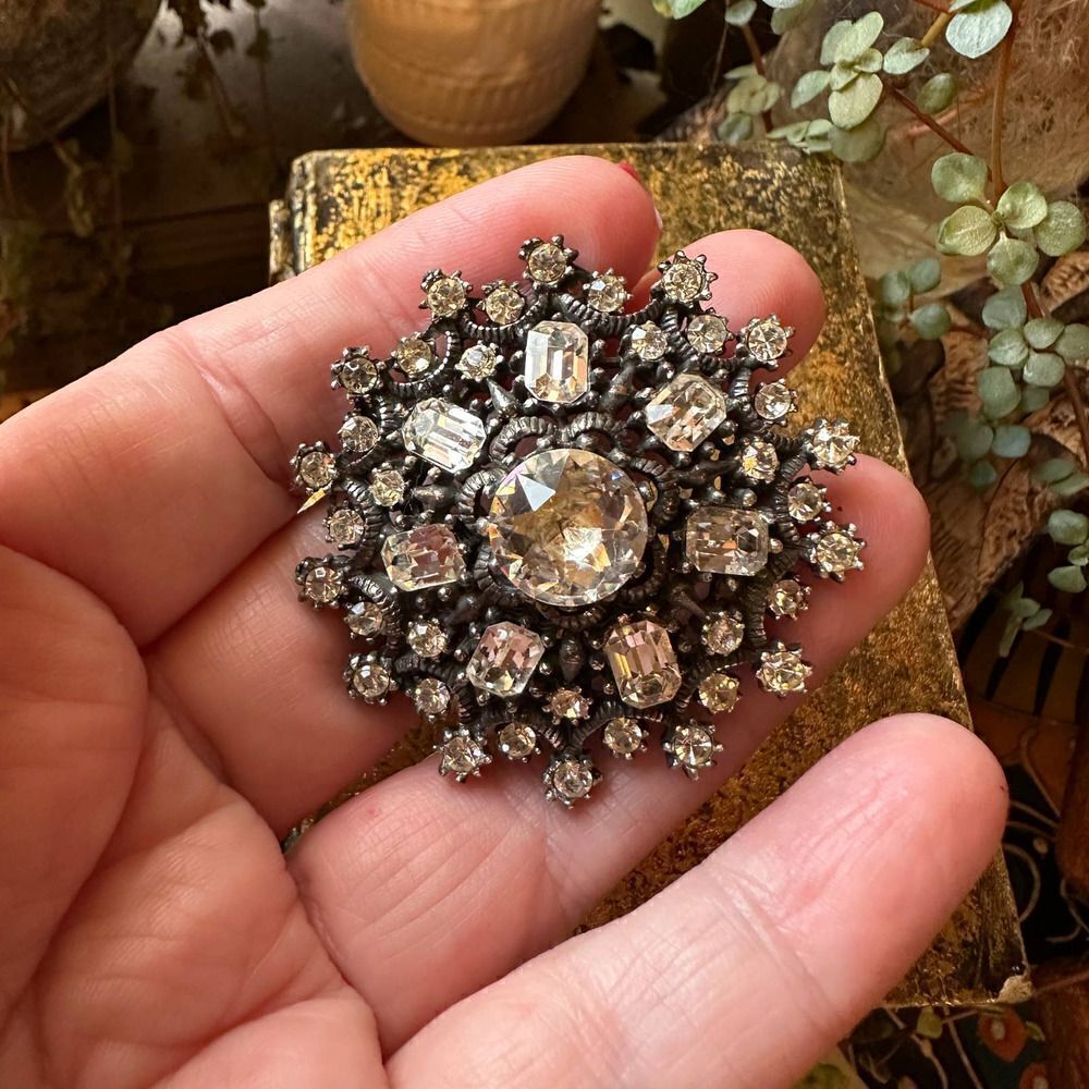 Vintage 1940s  Coro Signed Rhinestone Brooch